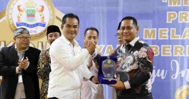 Wakil Bupati Bekasi Asep Surya Atmaja