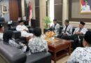 Audiensi dengan Plt Bupati, PGRI Kabupaten Bekasi Sampaikan Rekomendasi Pendidikan
