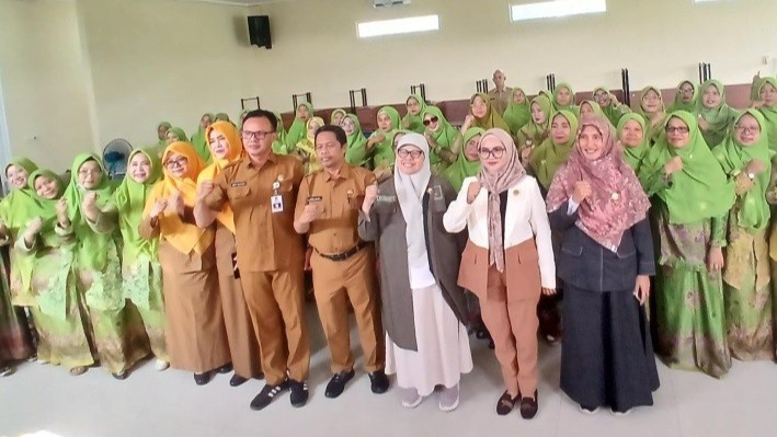 Kesbangpol Dorong Perempuan Melek Politik dan Berani Tampil di Ruang Publik