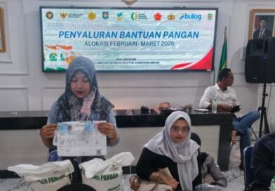 1.632 KPM di Desa Sukadami Terima Bantuan Pangan Beras dan Minyak Goreng