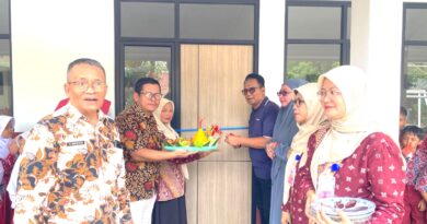 CSR PT LX Pantos Bantu Revitalisasi Tiga Ruang Kelas dan Toilet SDN Gandasari 01