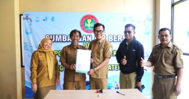 PGRI Kabupaten Bekasi Salurkan Air Bersih ke 25 Titik di 4 Kecamatan Terdampak Kekeringan
